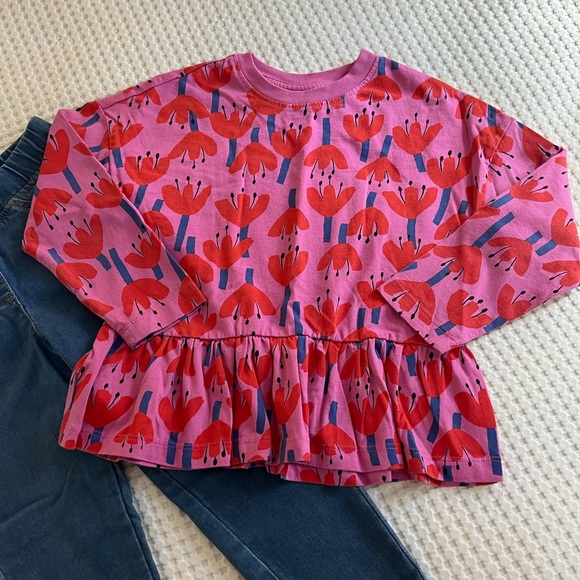 Hanna Andersson || Pink Poppy Ruffle Longsleeve + Jeans - Picture 3 of 8